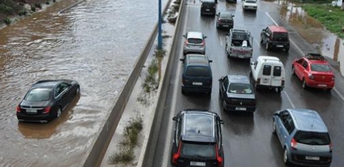 Lydec apporte des (laborieuses) explications pour l’inondation de l’autoroute urbaine (vidéo)