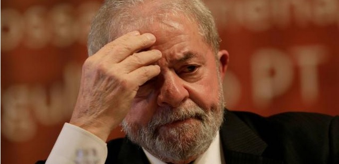 L’ancien président brésilien Lula condamné à 9 ans et demi de prison
