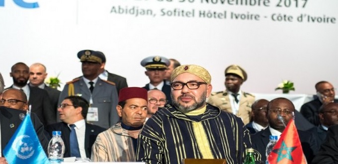 A Abidjan, le roi Mohammed VI reçoit les chefs d’Etat angolais et sud-africain