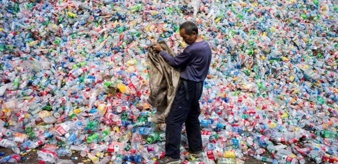 Environnement : la BAD appelle à lutter contre la pollution plastique, Greenpeace lance VUMA.EARTH