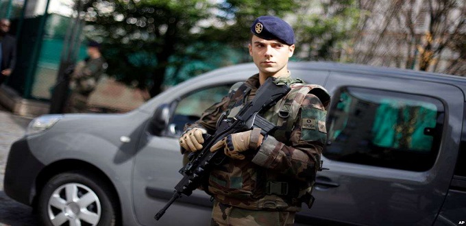 Deux projets d'attentats déjoués en France