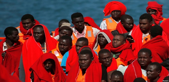 Méditerranée: 108 migrants autorisés à accoster en Sicile, incertitude pour 234 autres