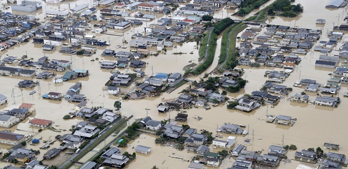 Japon: au moins 100 morts, difficiles opérations de secours