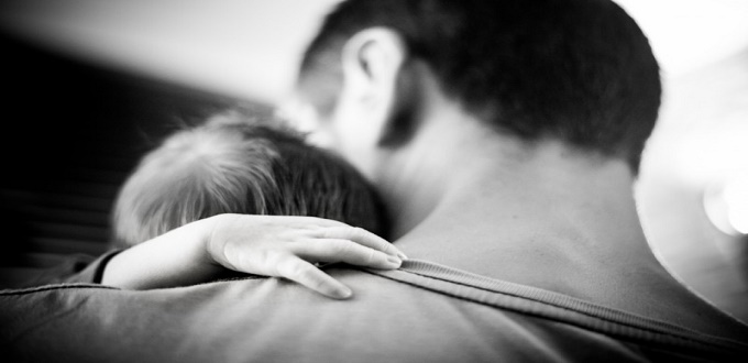Le PJD demande la modification de la loi sur le congé parental pour les hommes